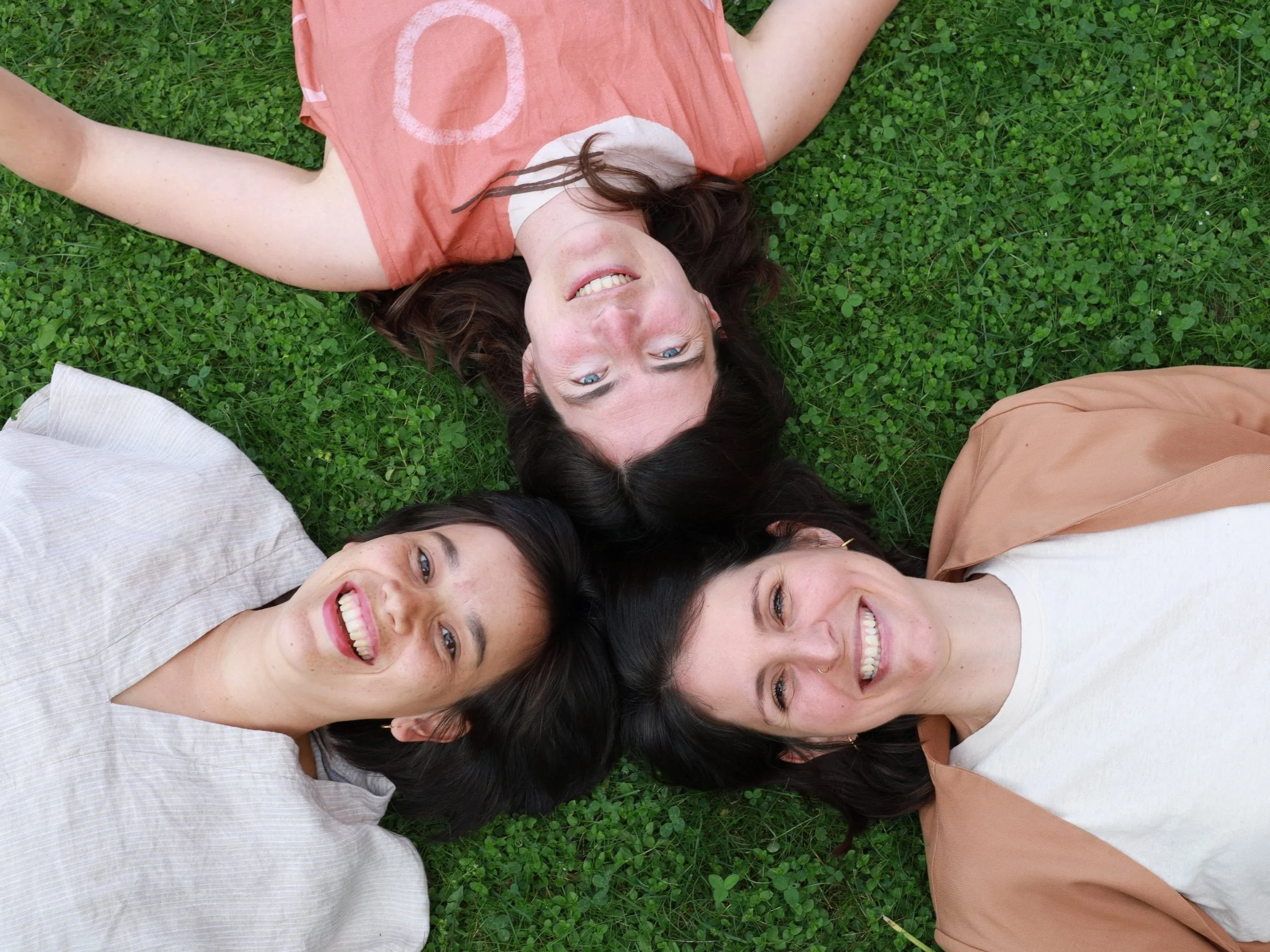 MomBeWell Team - Stefanie Gfeller, Marianny Triviño und Nora Riedtmann, Gründerinnen und Mütter